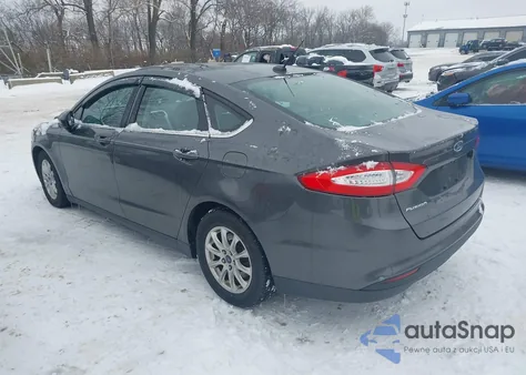 2015 Ford Fusion S z USA, uszkodzony, nr VIN 3FA6P0G77FR142532